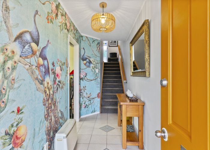  at 4/9 Tawa Street, Tawa, Wellington