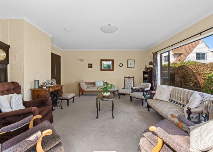  at 10 Swansea Place, Tamatea, Napier