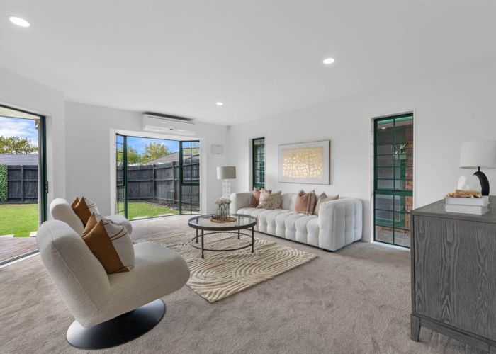  at 16 Cottesmore Place, Huntington Park, Manukau City, Auckland