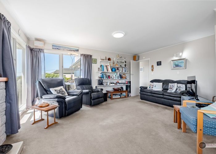  at 85 Normandale Road, Normandale, Lower Hutt