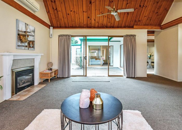  at 28 Bexley Place, Pahurehure, Papakura