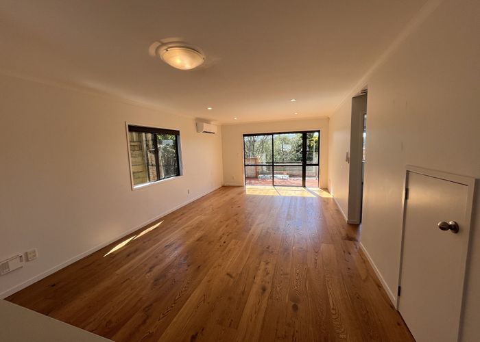  at 18/55 Verbena Road, Birkdale, North Shore City, Auckland