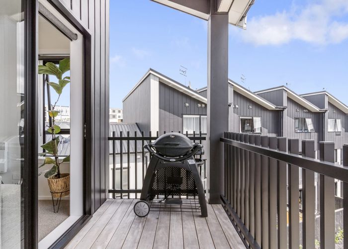  at 201/100 Cadness Street, Northcote, North Shore City, Auckland