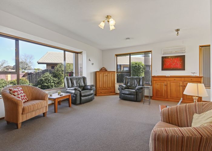  at 6 Thornhill Place, Sockburn, Christchurch City, Canterbury