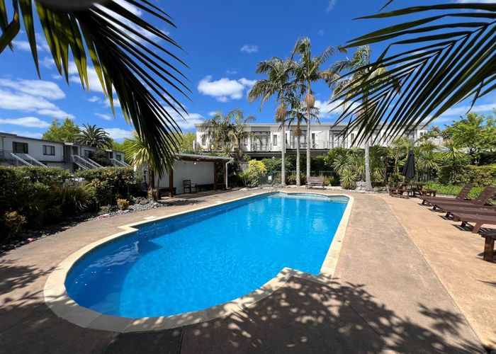  at 13/92 Bush Road, Albany, Auckland