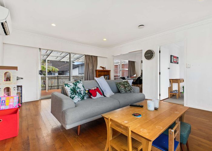  at 128 Edgewater Drive, Pakuranga, Auckland