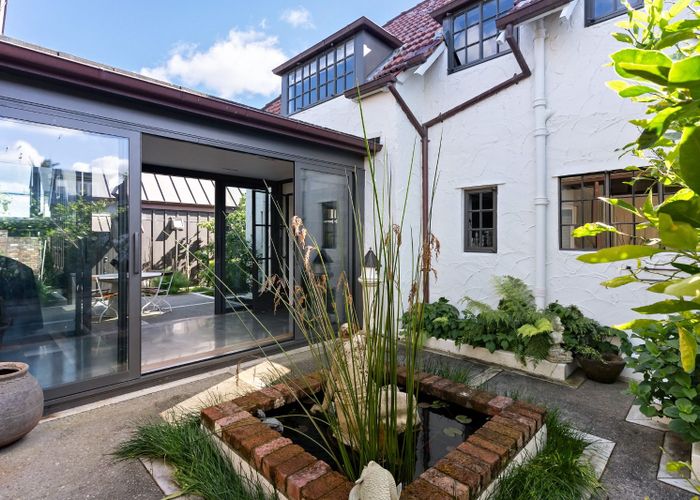  at 14 Rewiti Avenue, Takapuna, North Shore City, Auckland