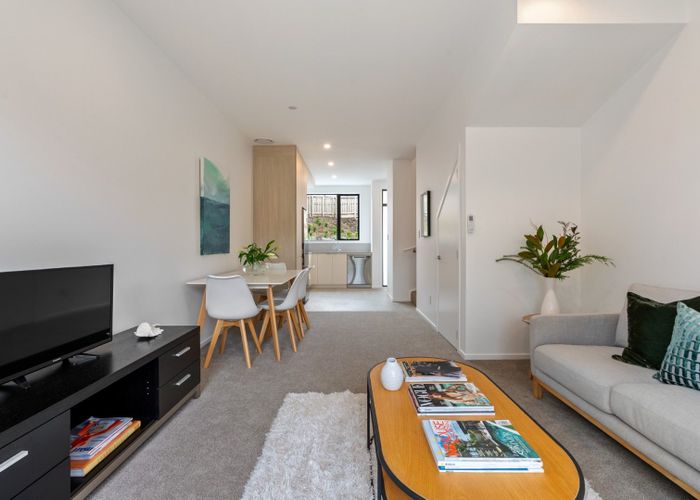  at 15 Ara Paripari, Tawa, Wellington, Wellington