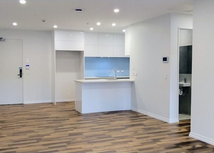  at 8/46 Wellington Street, Howick, Manukau City, Auckland