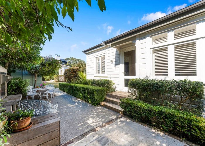  at 11 Palmerston Road, Birkenhead, North Shore City, Auckland