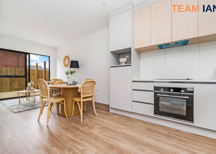  at 442 Old Te Atatu Road, Te Atatu Peninsula, Waitakere City, Auckland