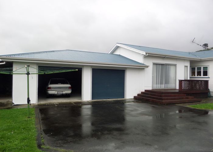  at 42 Wakefield Street, Featherston