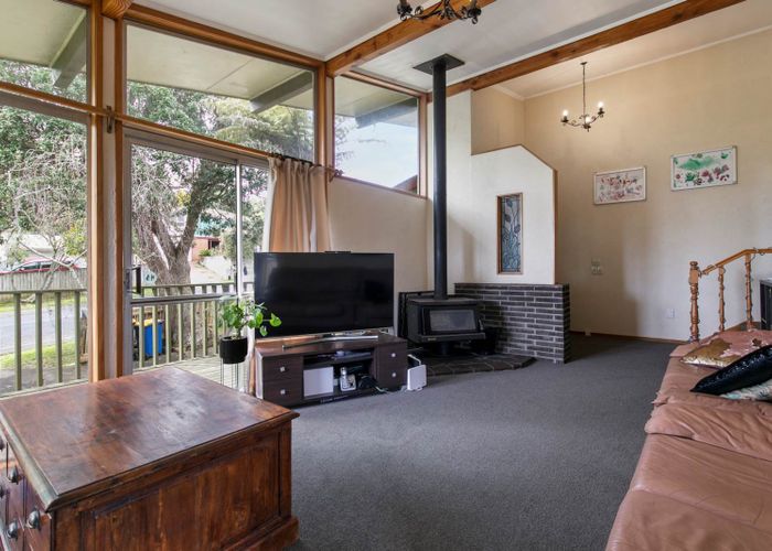  at 71 Captain Scott Road, Glen Eden, Auckland