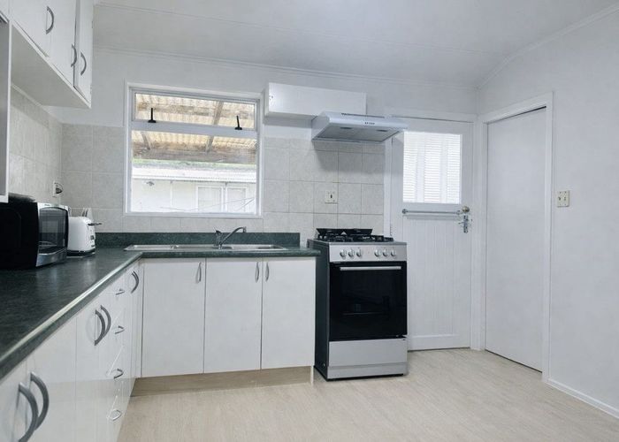  at 26 Valonia Street, New Windsor, Auckland City, Auckland