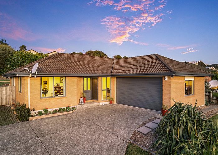  at 14 Oratia Drive, Glen Eden, Auckland