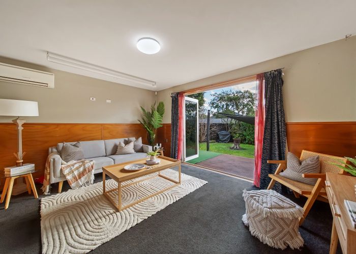  at Flat 1/90 MacKenzie Avenue, Woolston, Christchurch City, Canterbury