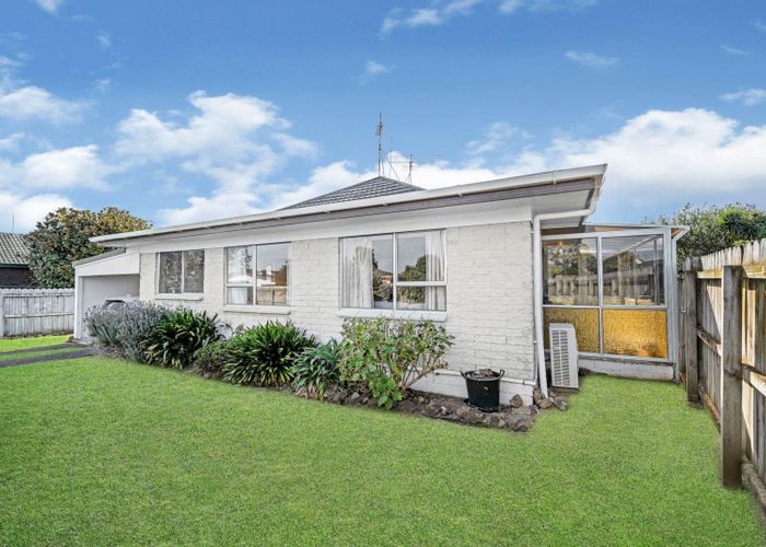  at 1/6 Tina Place, Sunnyhills, Manukau City, Auckland