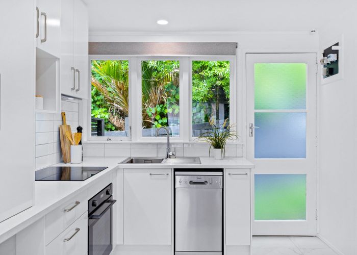  at 2/67a Second Avenue, Kingsland, Auckland City, Auckland