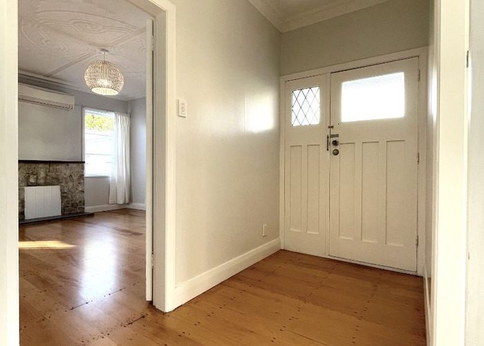  at 18 Parkvale Rd, Karori, Wellington, Wellington