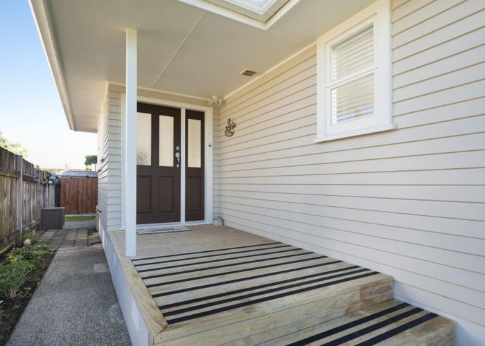  at 17 Hayes Avenue, Gate Pa, Tauranga