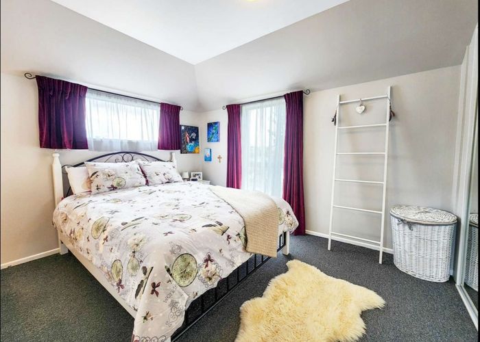  at 2/96 Poulson Street, Addington, Christchurch