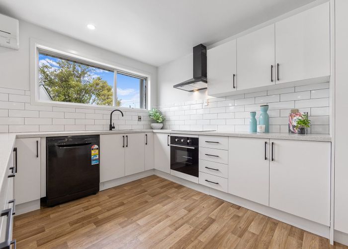 at 21 De Bloge Place, Burwood, Christchurch