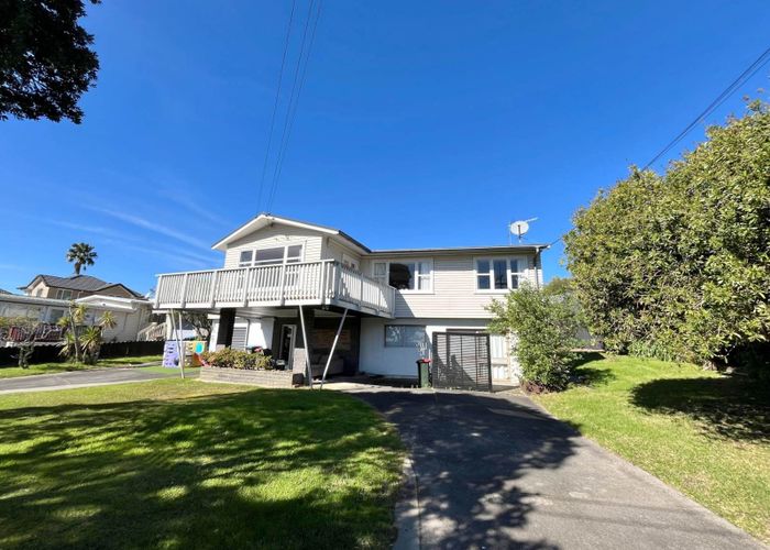  at 74 Kinross Street, Blockhouse Bay, Auckland City, Auckland