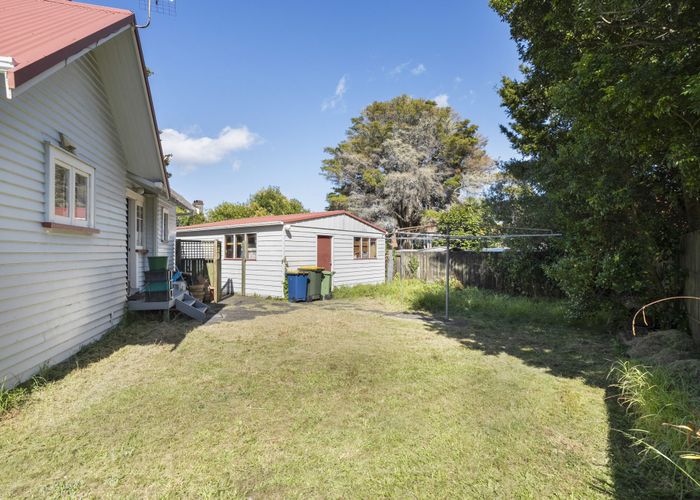  at 9 Swanson Road, Henderson, Waitakere City, Auckland