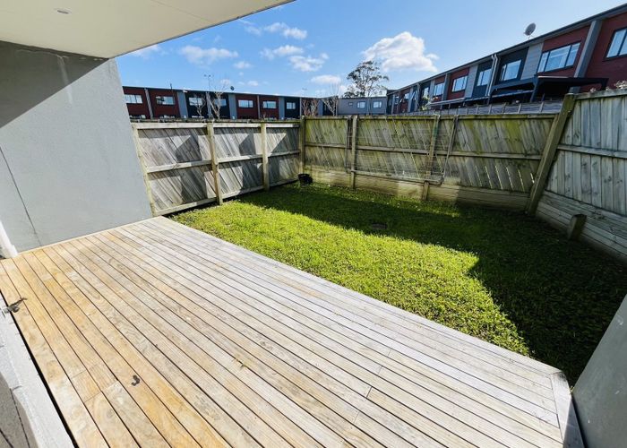  at 9 Meritage Lane, Te Atatu South, Waitakere City, Auckland