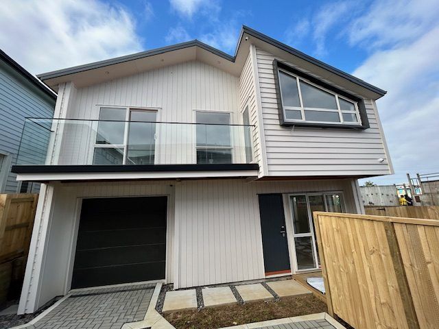  at 454D Albany Highway, Albany, North Shore City, Auckland