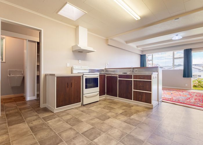  at 5 Middleton Road, Paraparaumu Beach, Paraparaumu