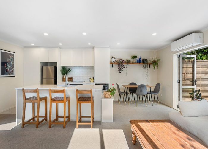  at 5/61 The Avenue, Albany, North Shore City, Auckland