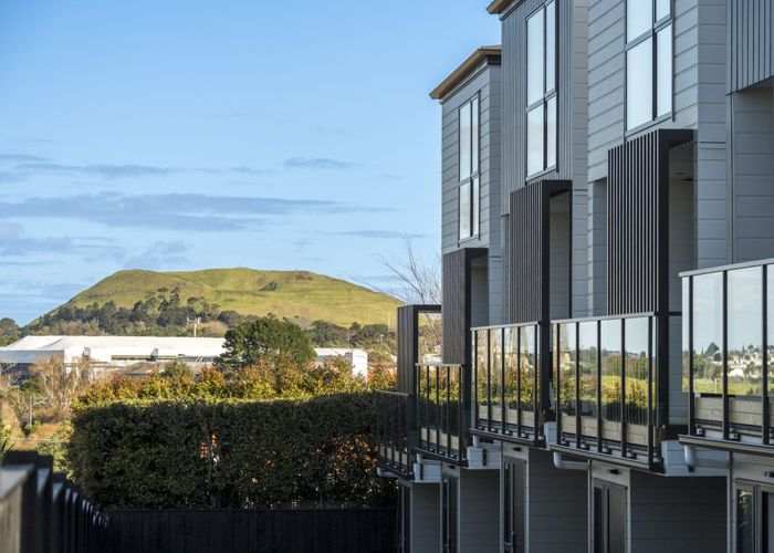  at 1-7/11 Melling Street, Glen Innes, Auckland City, Auckland