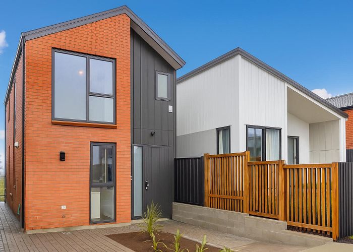  at 17 Puhikawa Street, Massey, Waitakere City, Auckland