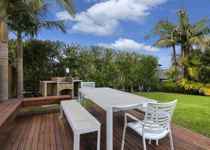  at 33 Montclair Rise, Browns Bay, Auckland