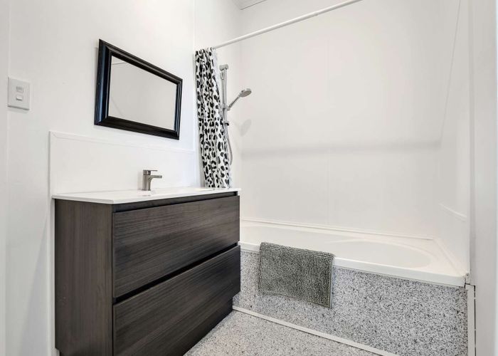  at 60 Roberts Avenue, Aramoho, Whanganui, Manawatu / Whanganui