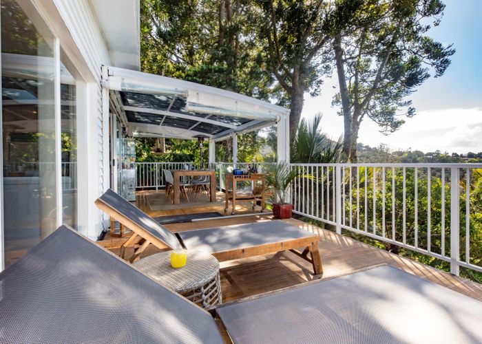  at 34 Tainui Road, Titirangi, Auckland