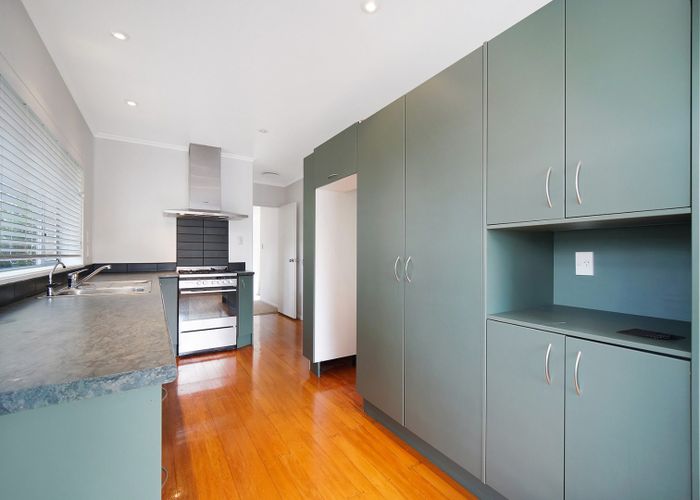 at 5 Dell Way, Bucklands Beach, Manukau City, Auckland