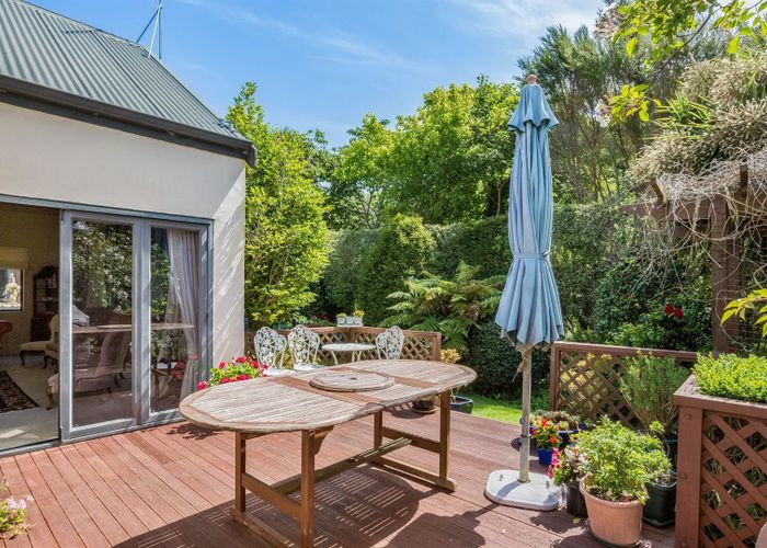  at 8 Conifer Court, Raumati Beach, Paraparaumu