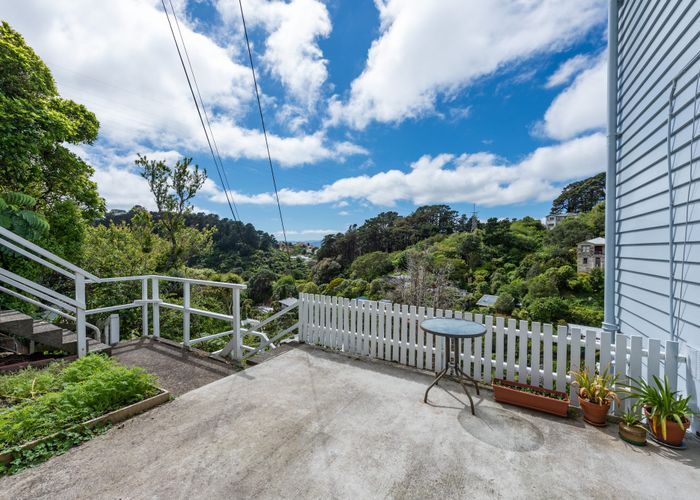  at 11 Mt Pleasant Road, Aro Valley, Wellington, Wellington