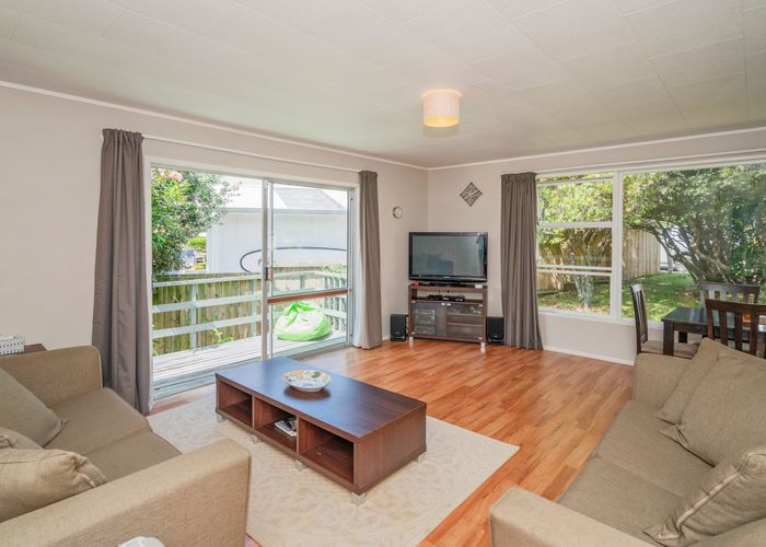  at 102 The Grove, Onemana