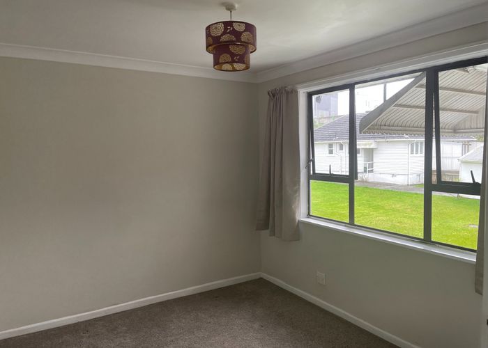  at 9 Novar Place, Point Chevalier, Auckland City, Auckland