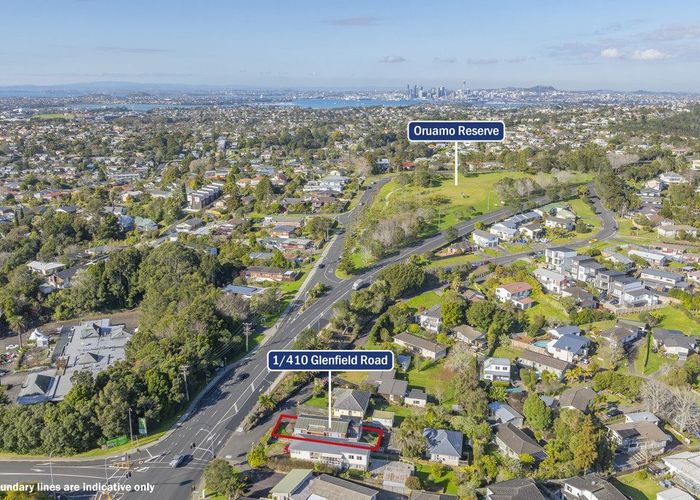  at 1/410 Glenfield Road, Glenfield, Auckland