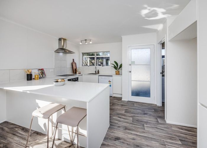  at 52 Zelda Avenue, Clover Park, Manukau City, Auckland