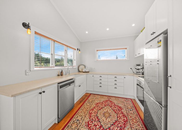  at 194 State Highway 53, South Featherston