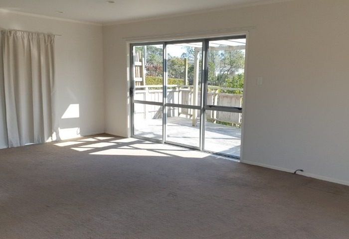  at 3 Gazelle Ave, Beach Haven, North Shore City, Auckland