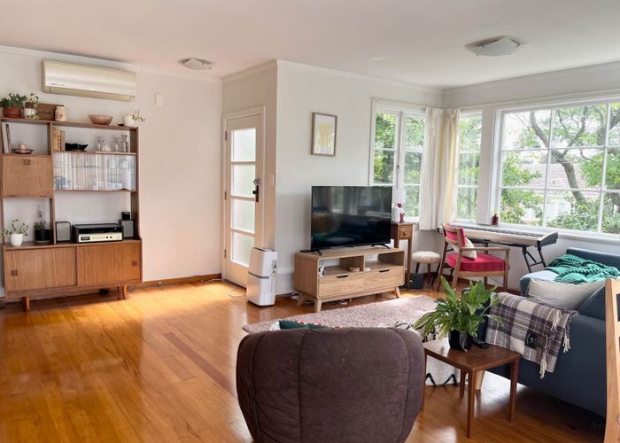  at 9 Moata Road, One Tree Hill, Auckland