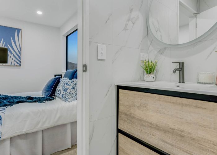  at 5/19 Calvert Avenue, Mangere East, Manukau City, Auckland