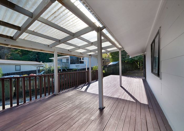  at 1/76 Chilcott Road, Henderson, Waitakere City, Auckland