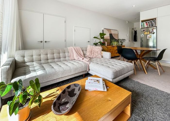  at 5/117 Buckley Avenue, Hobsonville, Waitakere City, Auckland